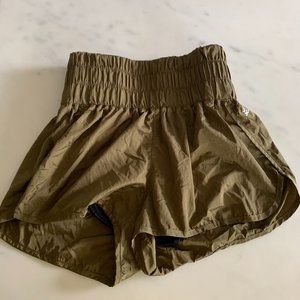 FREE PEOPLE THE WAY HOME SHORTS SIZE SMALL